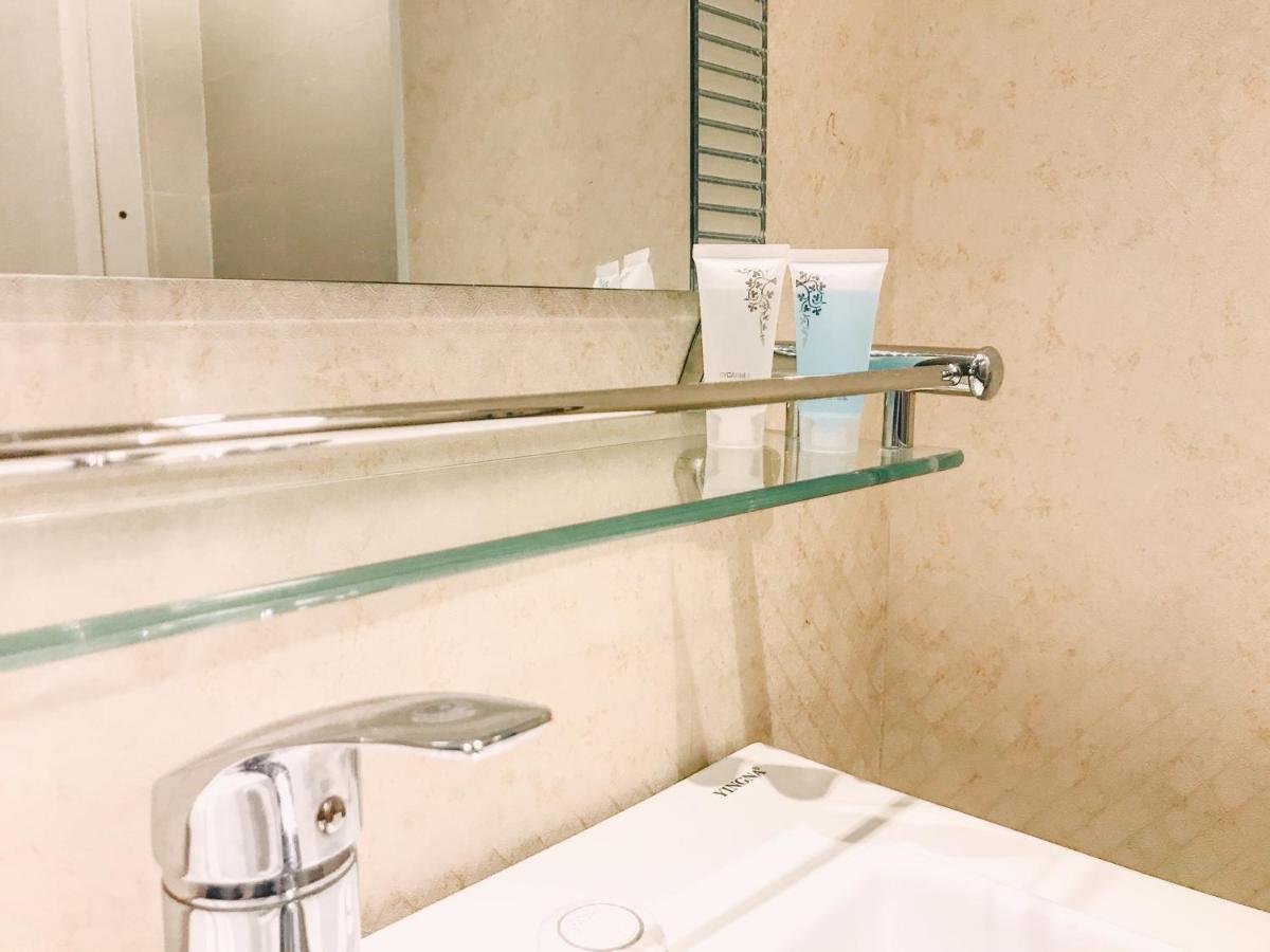 ホテル Grushevy Hospitality Boutique アルマトイ エクステリア 写真