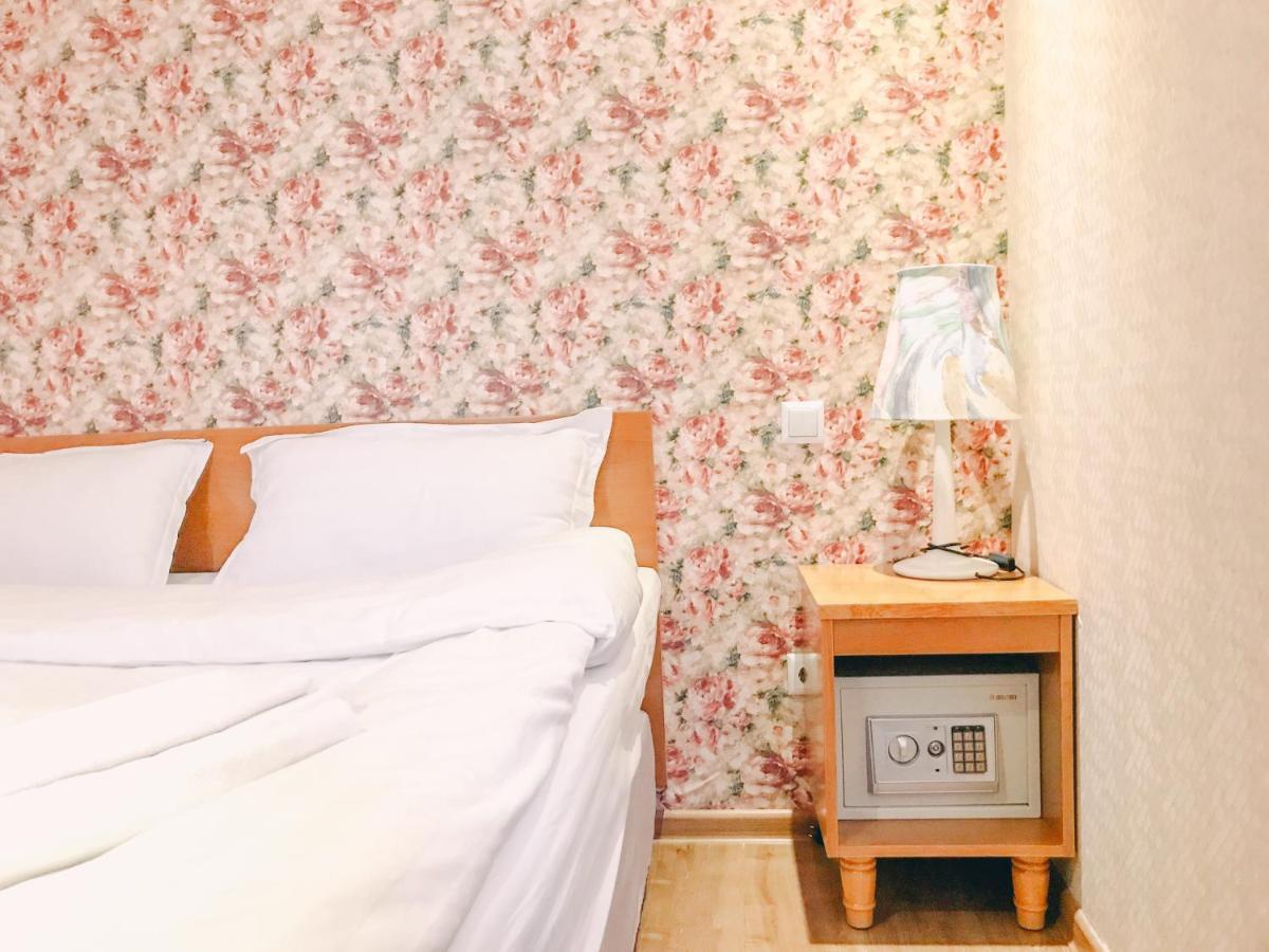 ホテル Grushevy Hospitality Boutique アルマトイ エクステリア 写真